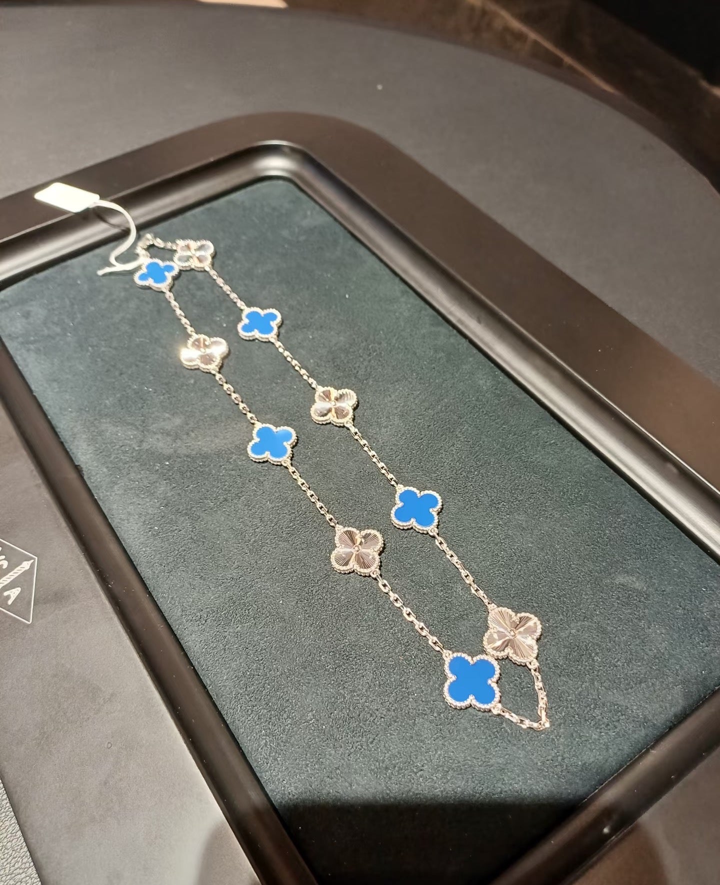 ネックレス、10モチーフ