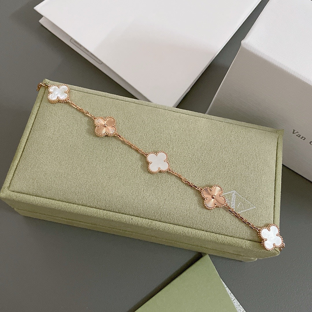 ギョシェ ブレスレット、5モチーフ